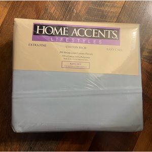 BRAND NEW Home Accents Light Blue Luxury King Size Sheet Set 200 THREAD COUNT